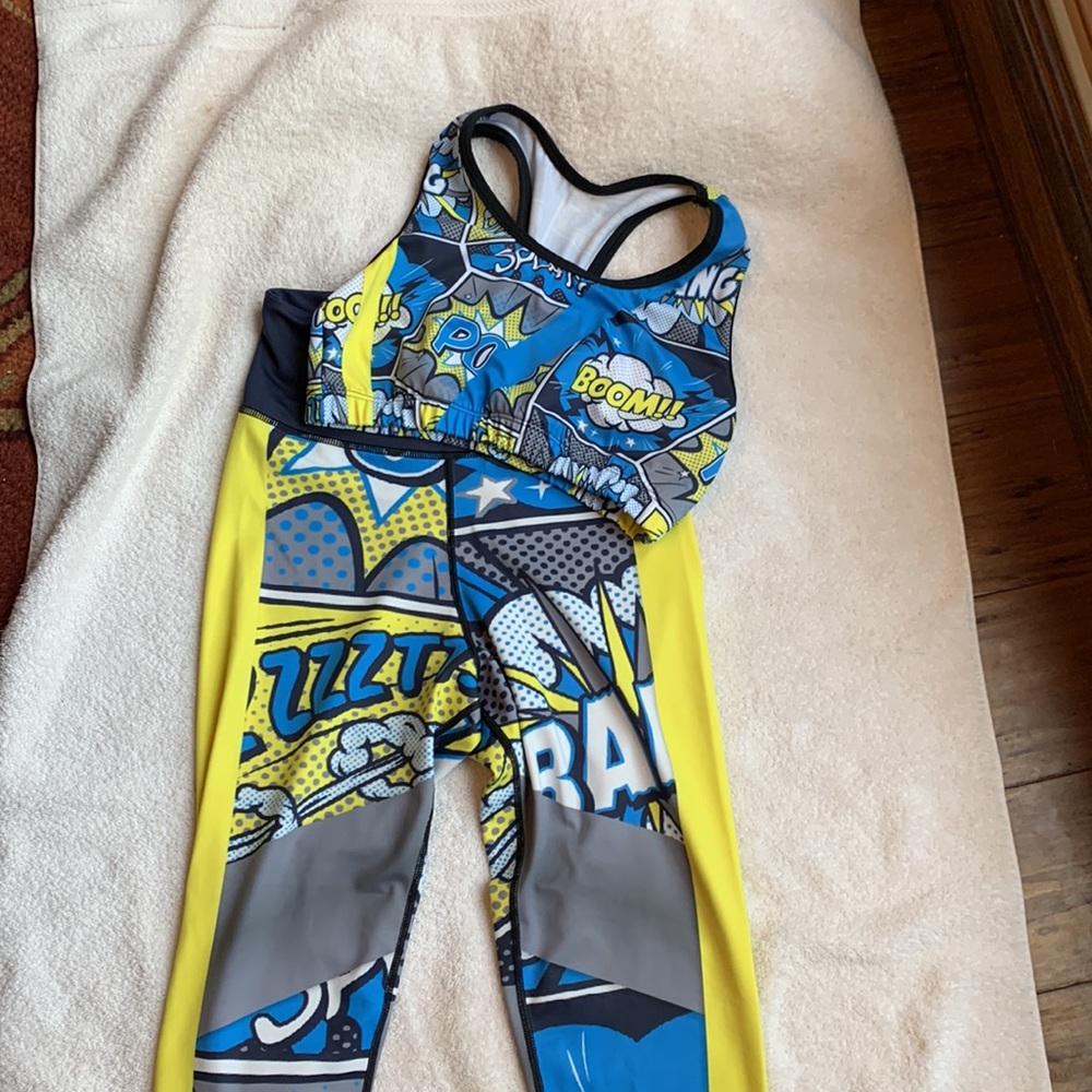 Women’s Sport Bra and Leggings Set